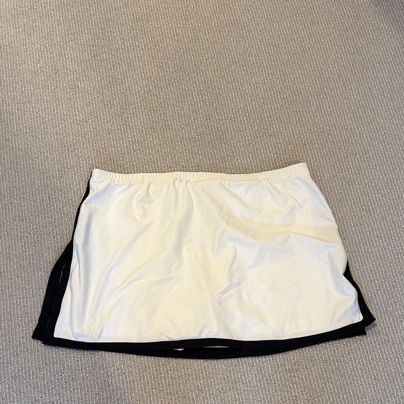 Nike Tennis Skirt - White with Black Trim - Picture 2 of 3